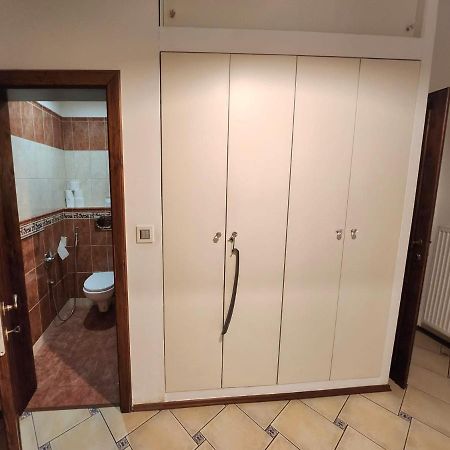 Spacious Apartment 6Min From The Dancing House Πράγα Εξωτερικό φωτογραφία