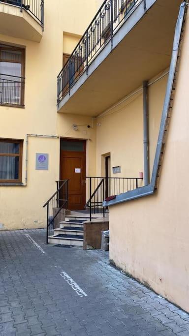 Spacious Apartment 6Min From The Dancing House Πράγα Εξωτερικό φωτογραφία